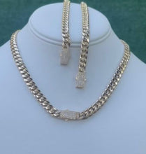 Load image into Gallery viewer, Gold Cuban link set
