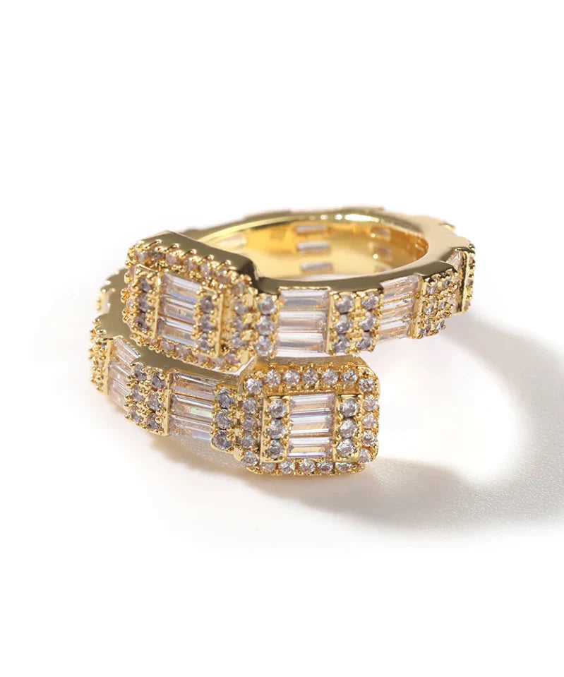 Cross over square ring